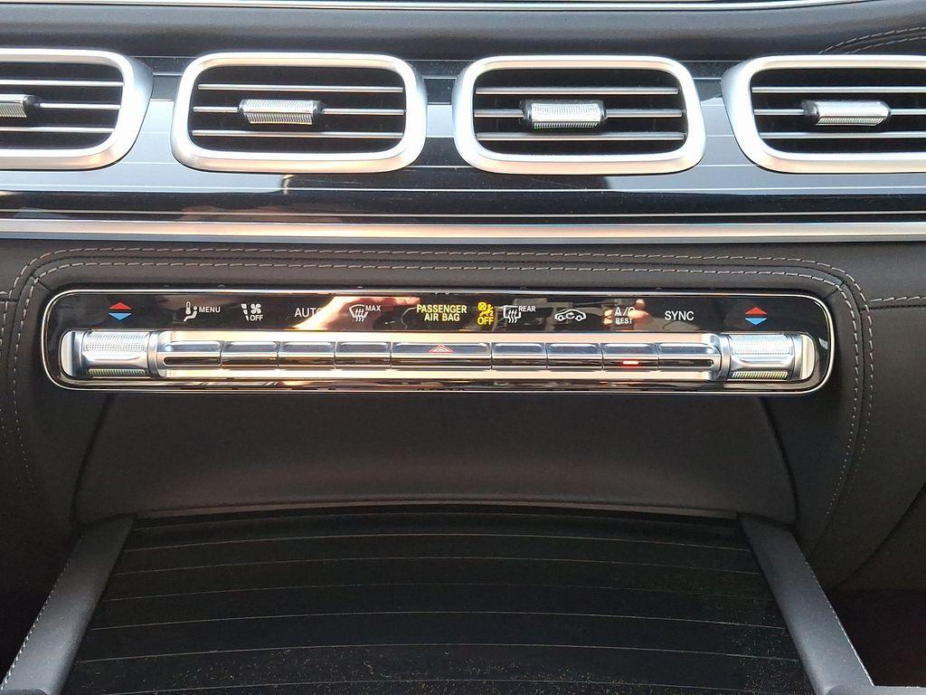 new 2025 Mercedes-Benz AMG GLS 63 car, priced at $159,655