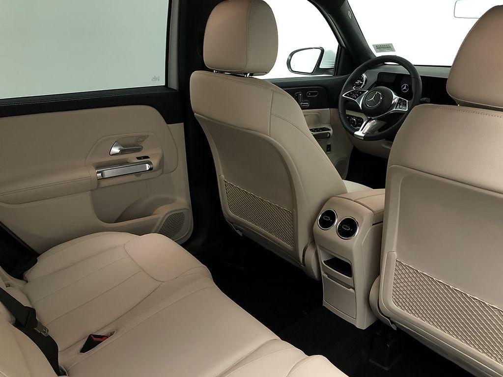 used 2024 Mercedes-Benz GLB 250 car, priced at $35,500