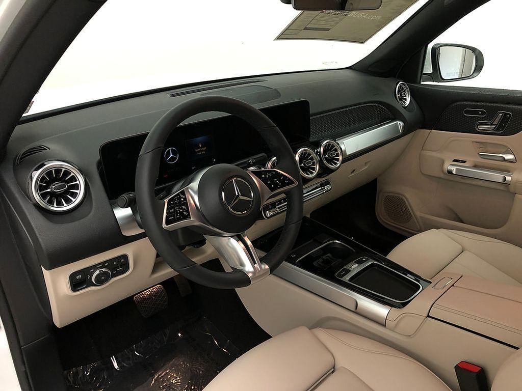 used 2024 Mercedes-Benz GLB 250 car, priced at $35,500