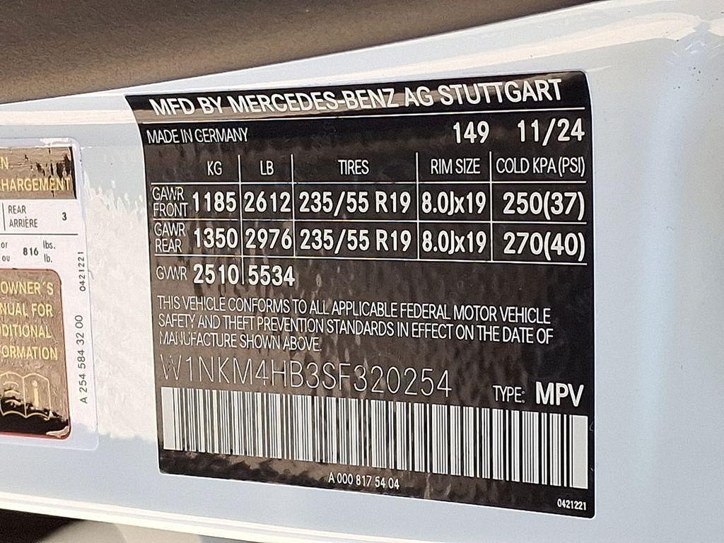 used 2025 Mercedes-Benz GLC 300 car, priced at $47,800