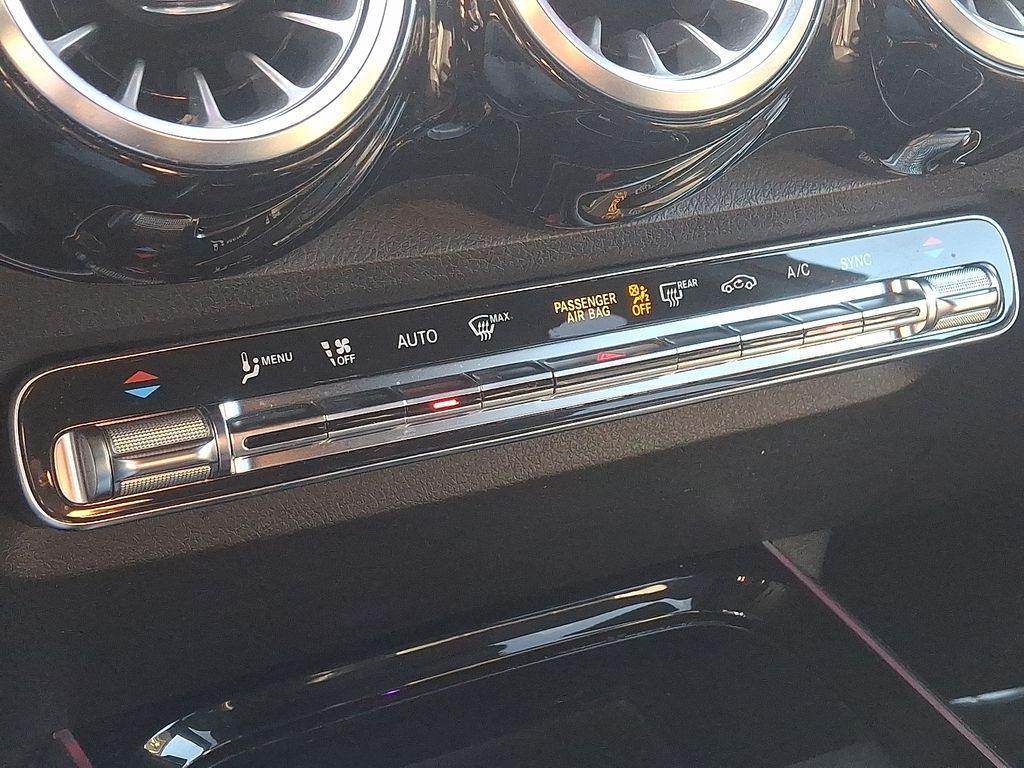 used 2020 Mercedes-Benz GLB 250 car, priced at $19,900