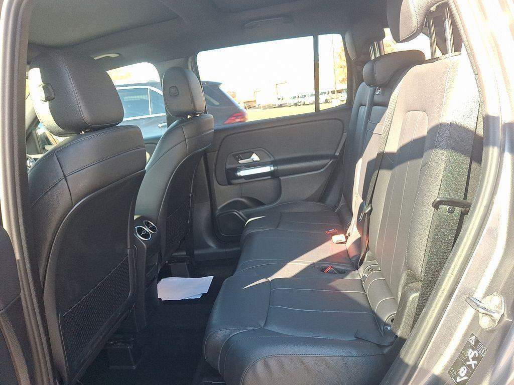 used 2020 Mercedes-Benz GLB 250 car, priced at $19,900