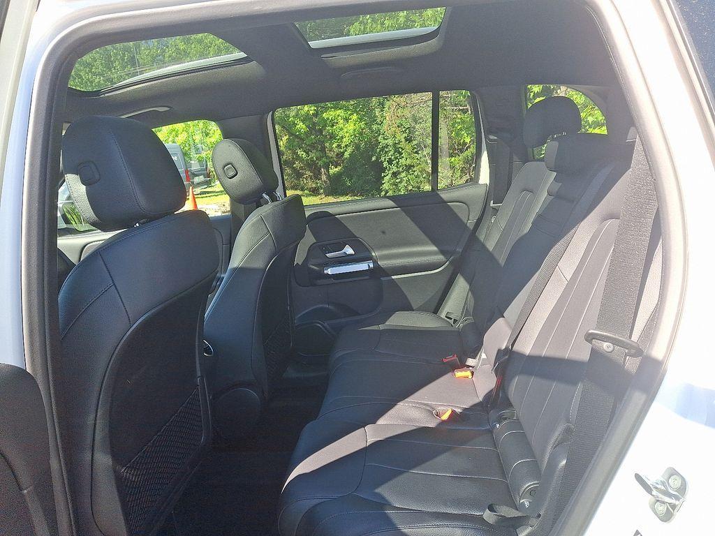 used 2023 Mercedes-Benz GLB 250 car, priced at $34,400