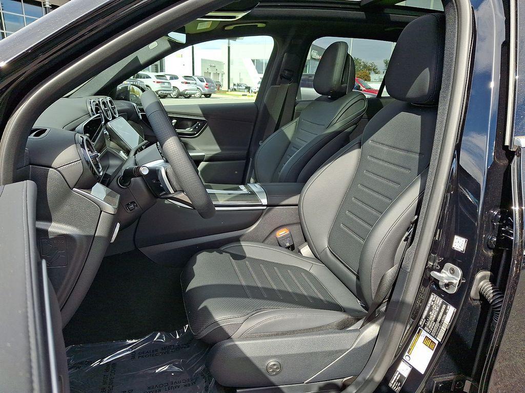 new 2026 Mercedes-Benz GLC 300 car, priced at $58,035