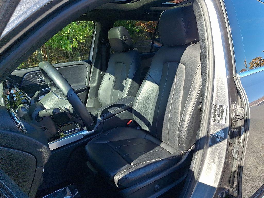 used 2020 Mercedes-Benz GLB 250 car, priced at $22,098