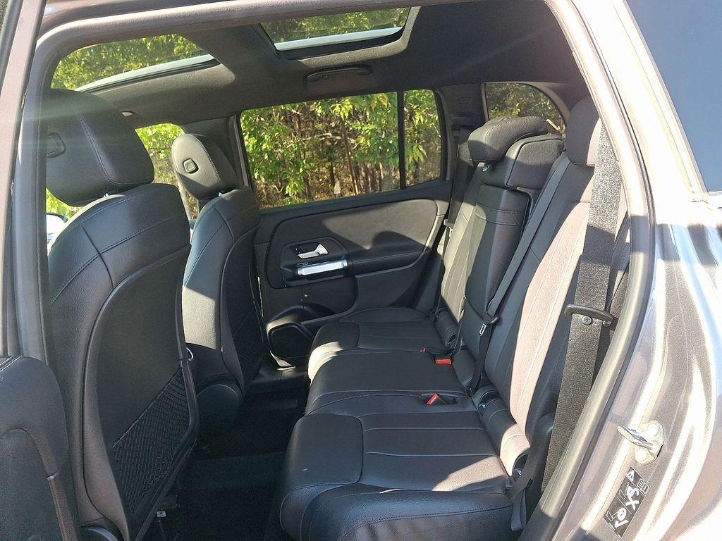 used 2020 Mercedes-Benz GLB 250 car, priced at $22,098