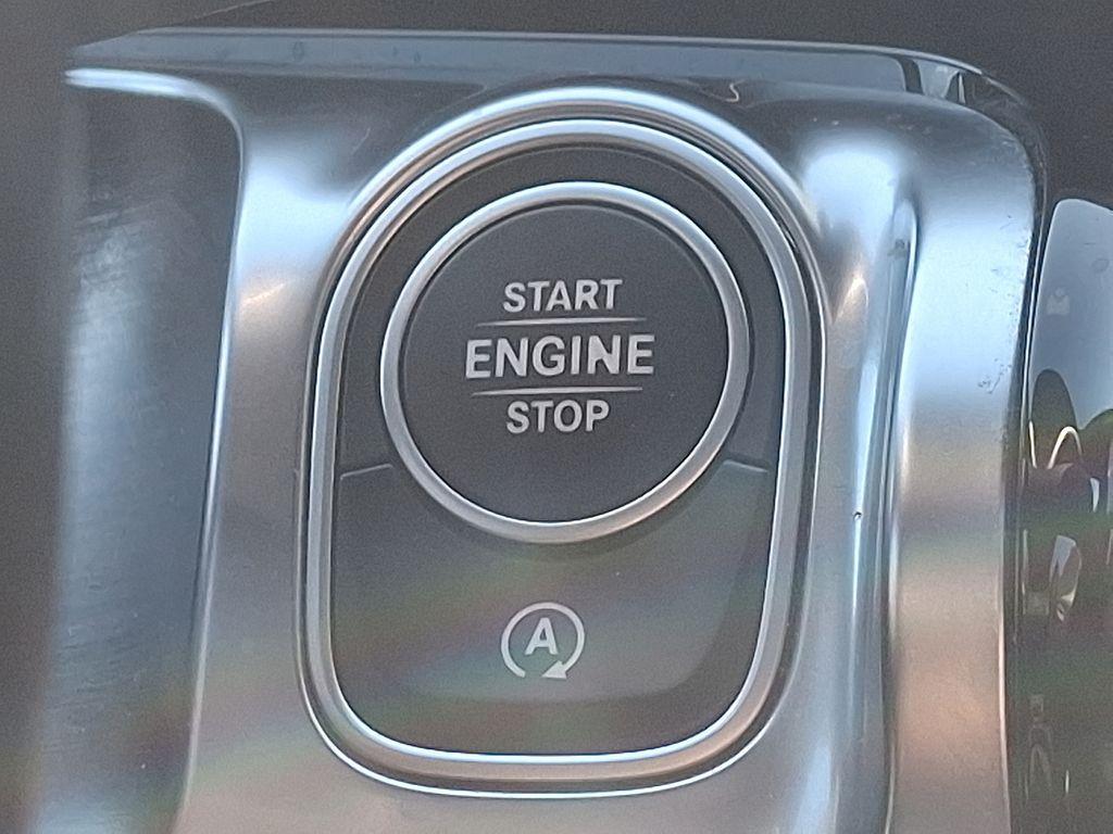 used 2020 Mercedes-Benz GLB 250 car, priced at $22,098