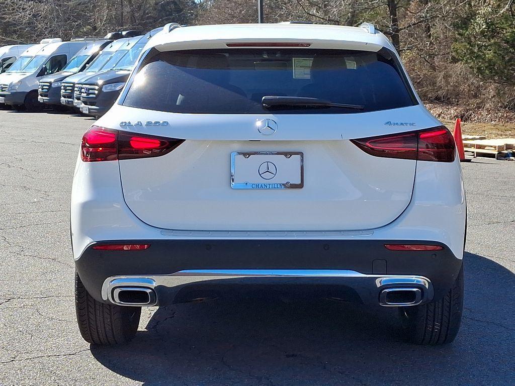 new 2025 Mercedes-Benz GLA 250 car, priced at $48,495