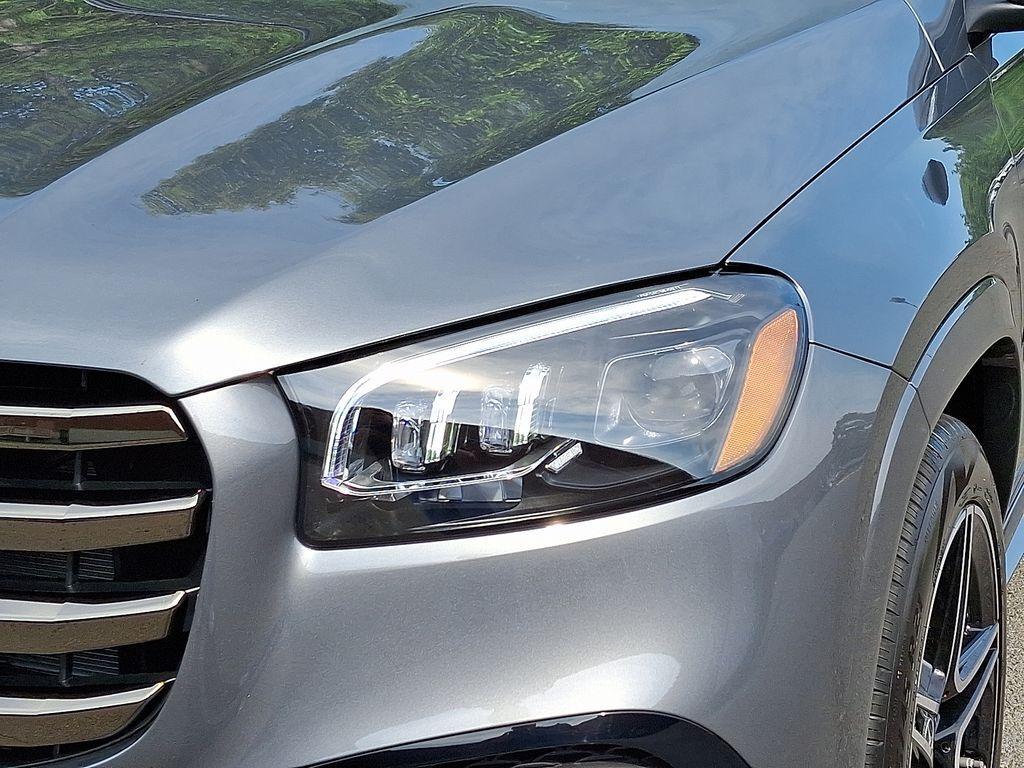 new 2025 Mercedes-Benz GLS 450 car, priced at $101,005