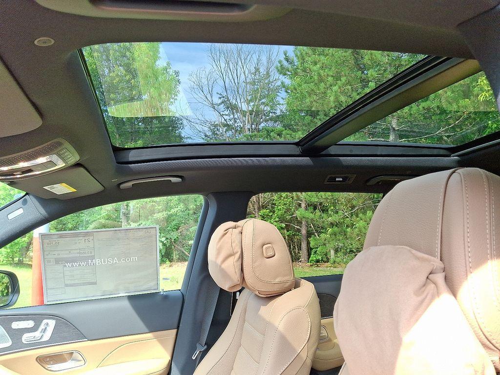 new 2025 Mercedes-Benz GLS 450 car, priced at $101,005