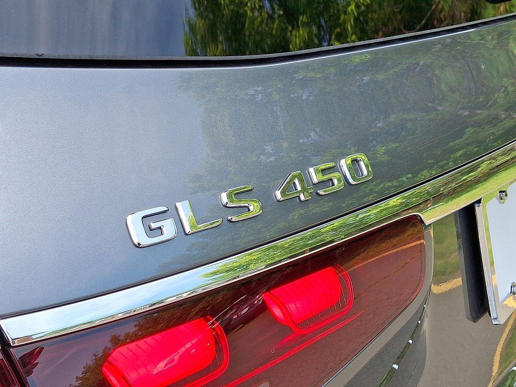 new 2025 Mercedes-Benz GLS 450 car, priced at $101,005