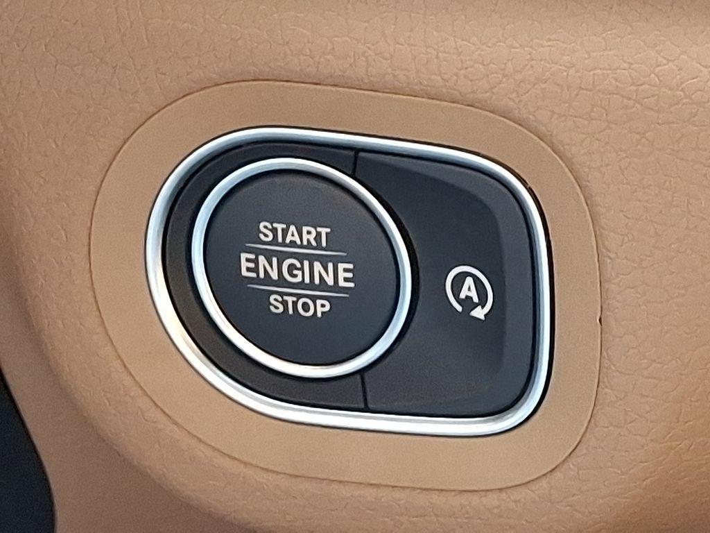 new 2025 Mercedes-Benz GLS 450 car, priced at $101,005