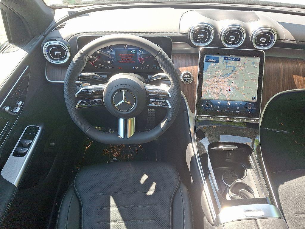 new 2025 Mercedes-Benz GLC 300 car, priced at $64,735