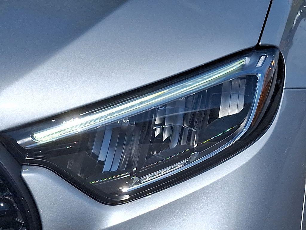 new 2025 Mercedes-Benz GLC 300 car, priced at $64,735