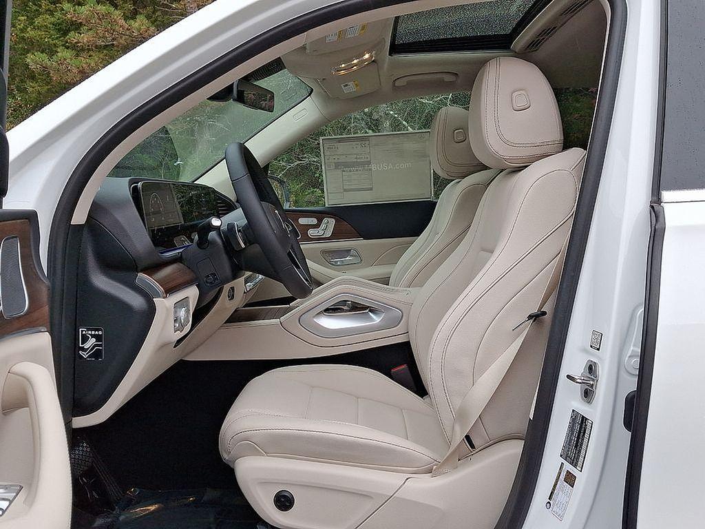 used 2025 Mercedes-Benz GLE 350 car, priced at $58,838