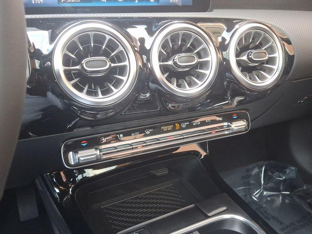 new 2025 Mercedes-Benz CLA 250 car, priced at $51,395