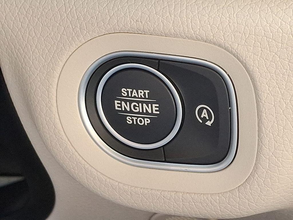 new 2025 Mercedes-Benz GLE 350 car, priced at $71,490