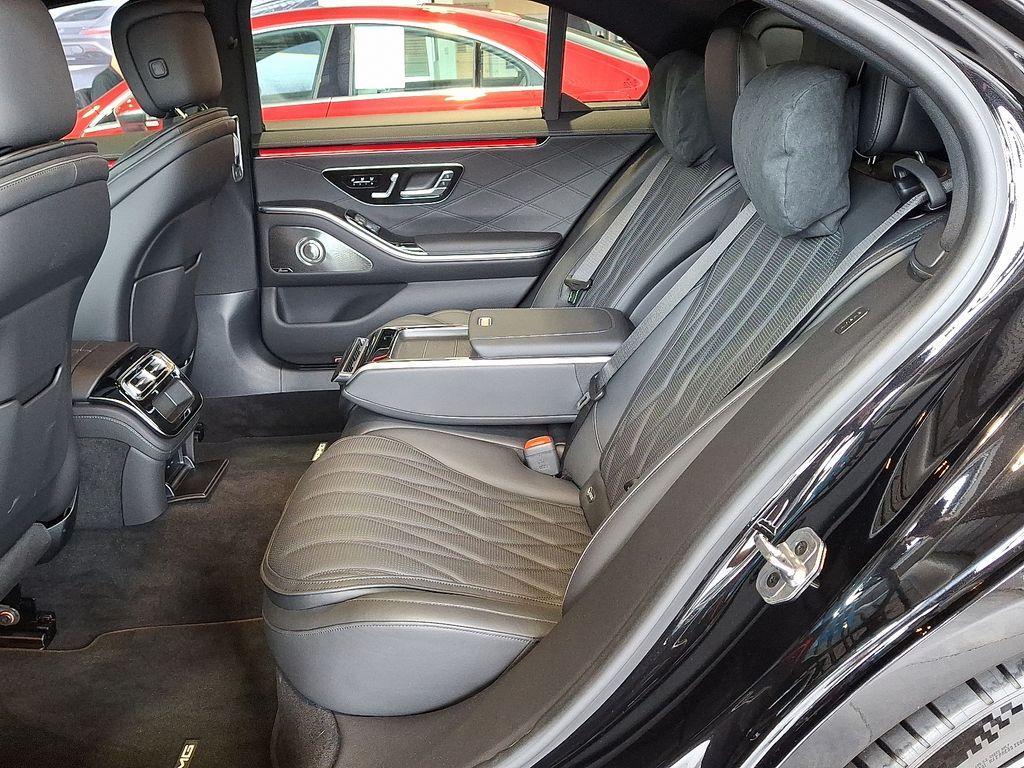 new 2025 Mercedes-Benz AMG S 63 E car, priced at $191,750