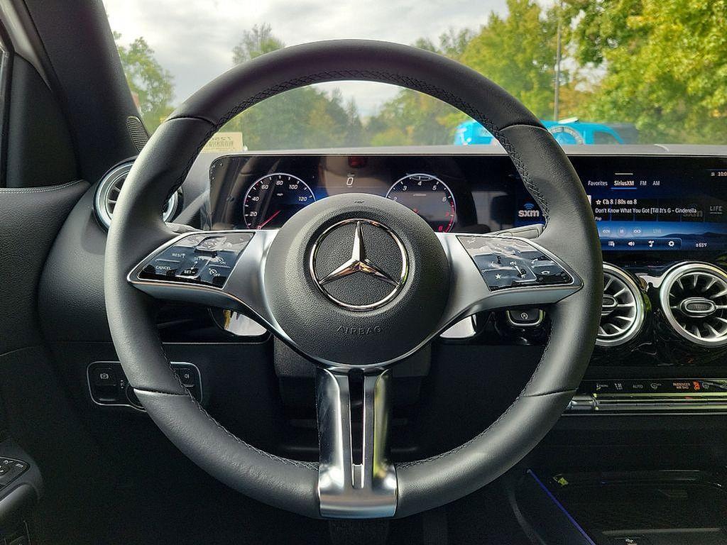 used 2025 Mercedes-Benz GLA 250 car, priced at $37,895