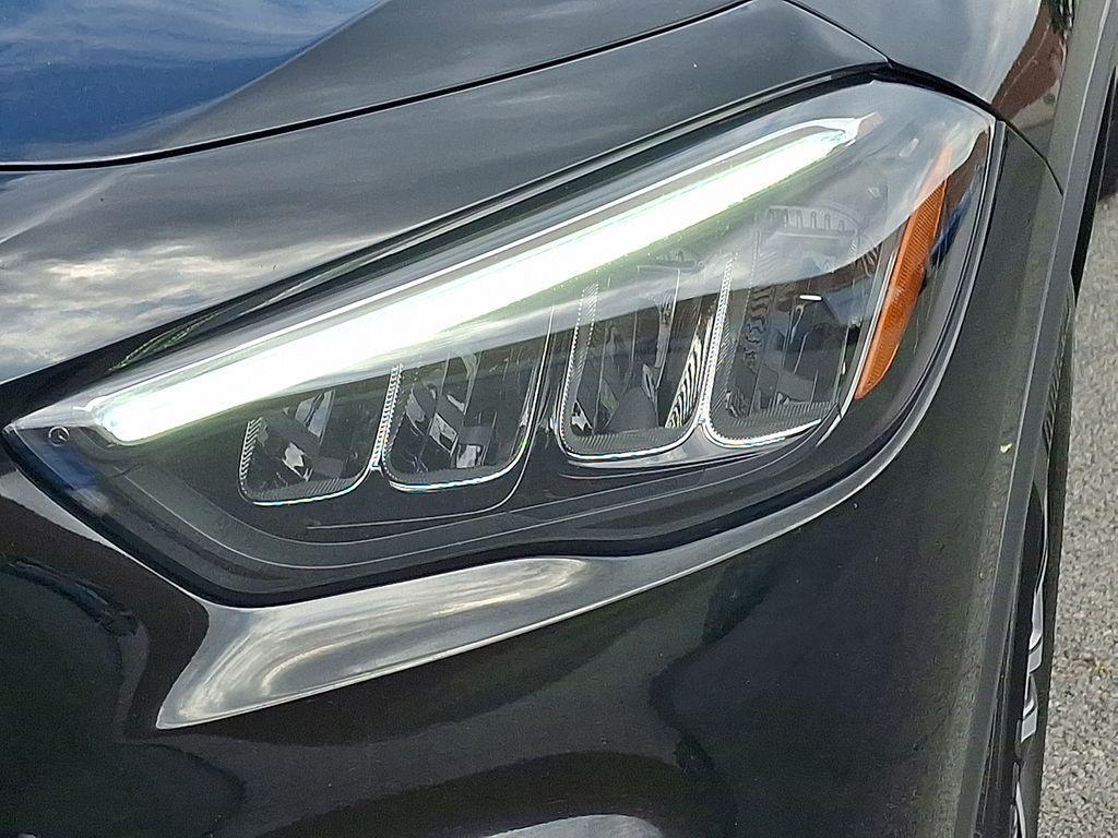 used 2025 Mercedes-Benz GLA 250 car, priced at $40,210