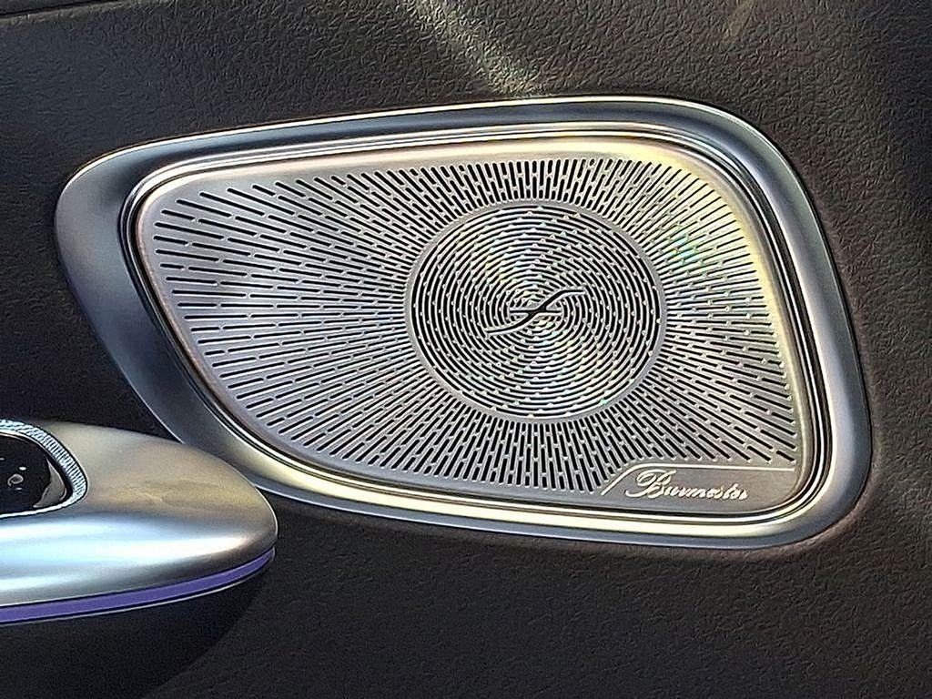 used 2025 Mercedes-Benz GLC 300 car, priced at $62,500