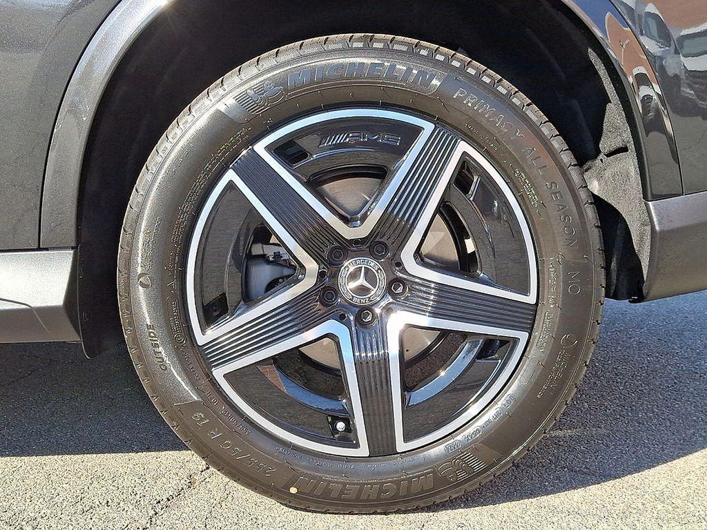 used 2025 Mercedes-Benz GLC 300 car, priced at $62,500