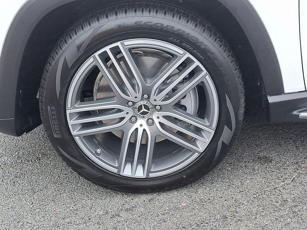 new 2026 Mercedes-Benz GLS 450 car, priced at $97,905