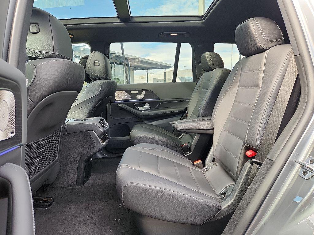 new 2026 Mercedes-Benz GLS 450 car, priced at $101,485