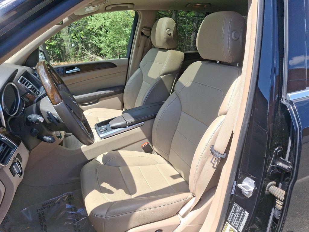 used 2013 Mercedes-Benz M-Class car, priced at $10,000