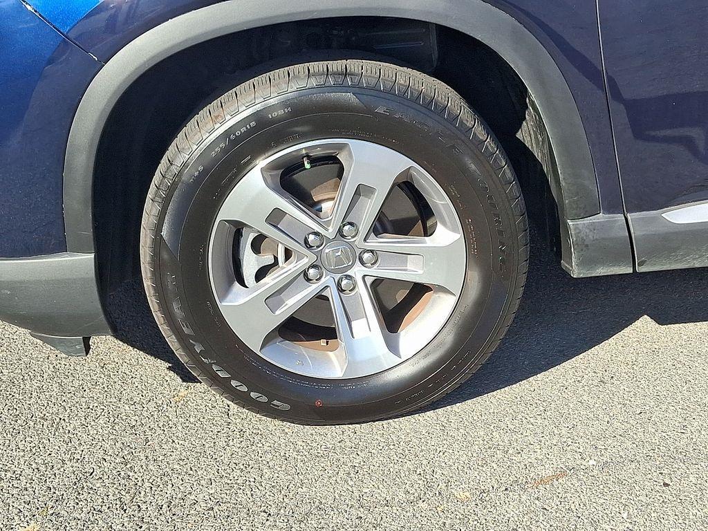 used 2025 Honda Pilot car, priced at $41,900