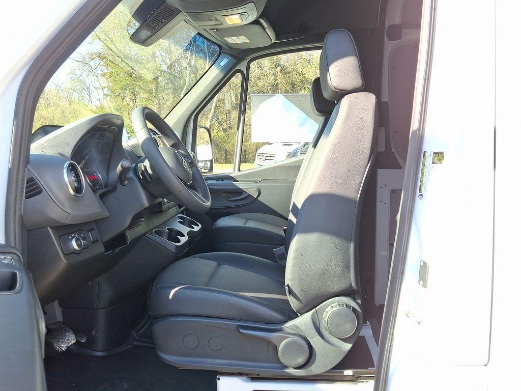 new 2025 Mercedes-Benz Sprinter 2500 car, priced at $61,685