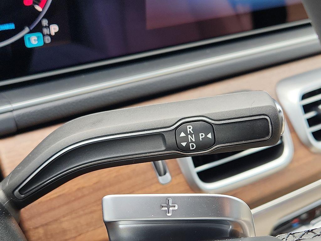 new 2026 Mercedes-Benz GLE 580 car, priced at $91,445