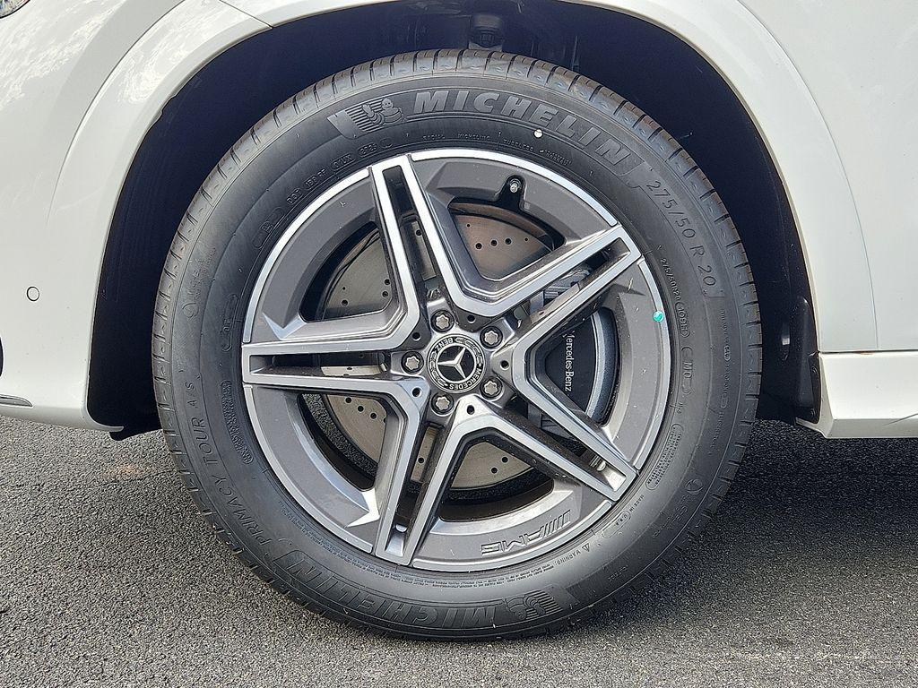 new 2026 Mercedes-Benz GLE 580 car, priced at $91,445