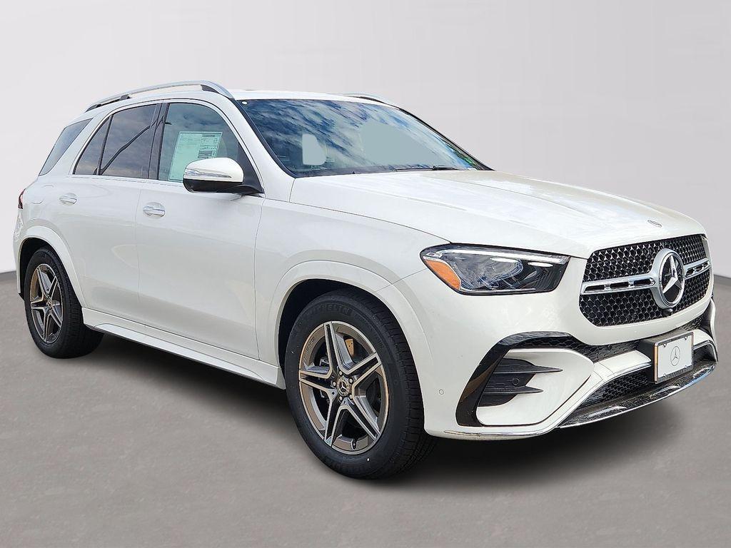 new 2026 Mercedes-Benz GLE 580 car, priced at $91,445