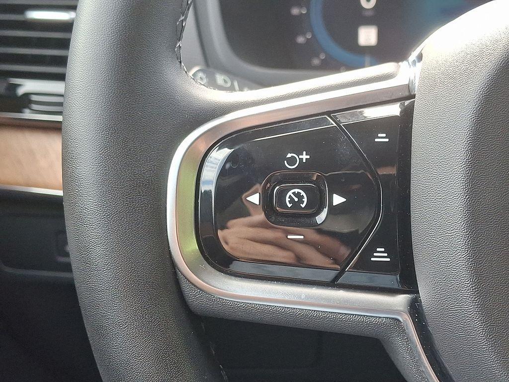 used 2023 Volvo XC90 car, priced at $46,500