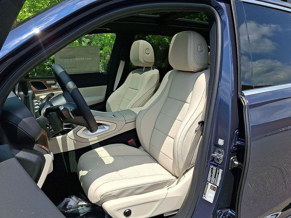 used 2025 Mercedes-Benz GLE 450 car, priced at $72,500