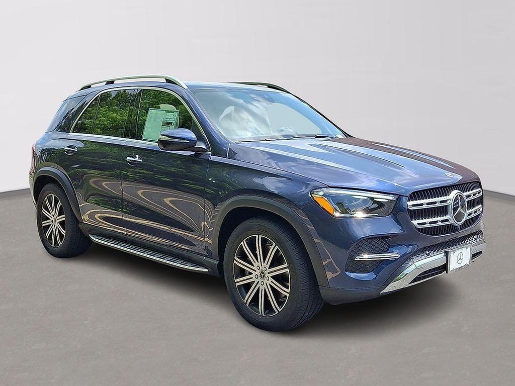 used 2025 Mercedes-Benz GLE 450 car, priced at $72,500