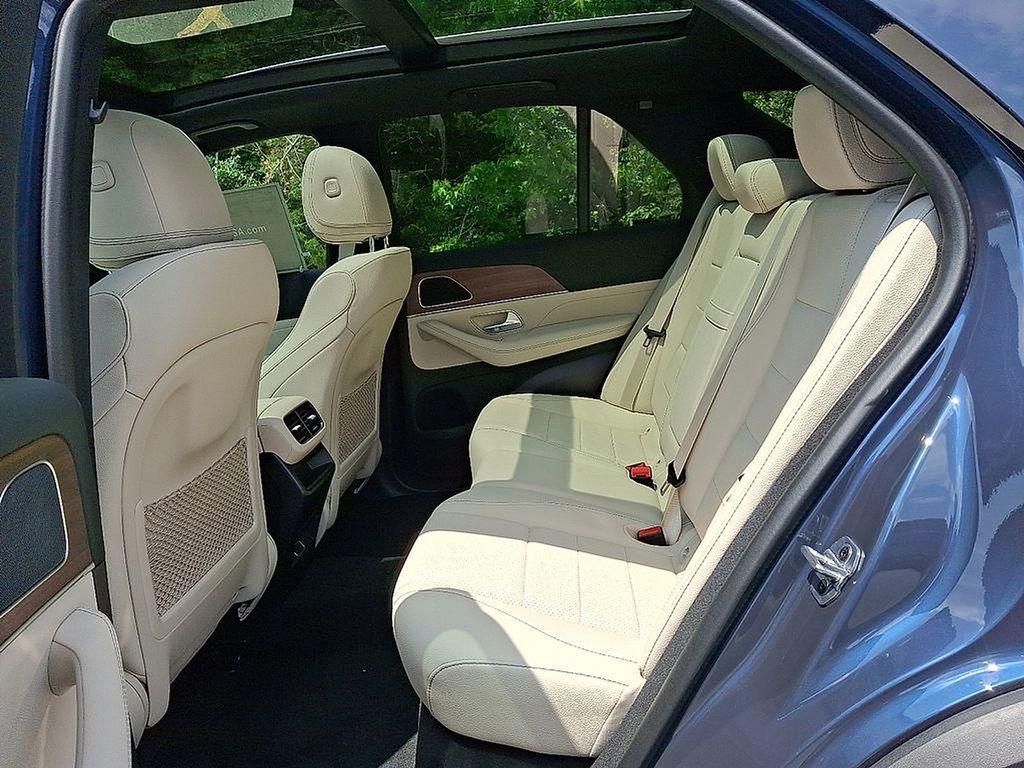 used 2025 Mercedes-Benz GLE 450 car, priced at $72,500