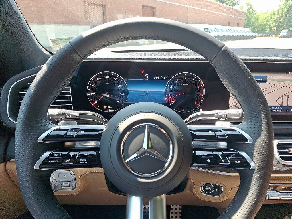 new 2025 Mercedes-Benz GLS 450 car, priced at $105,730
