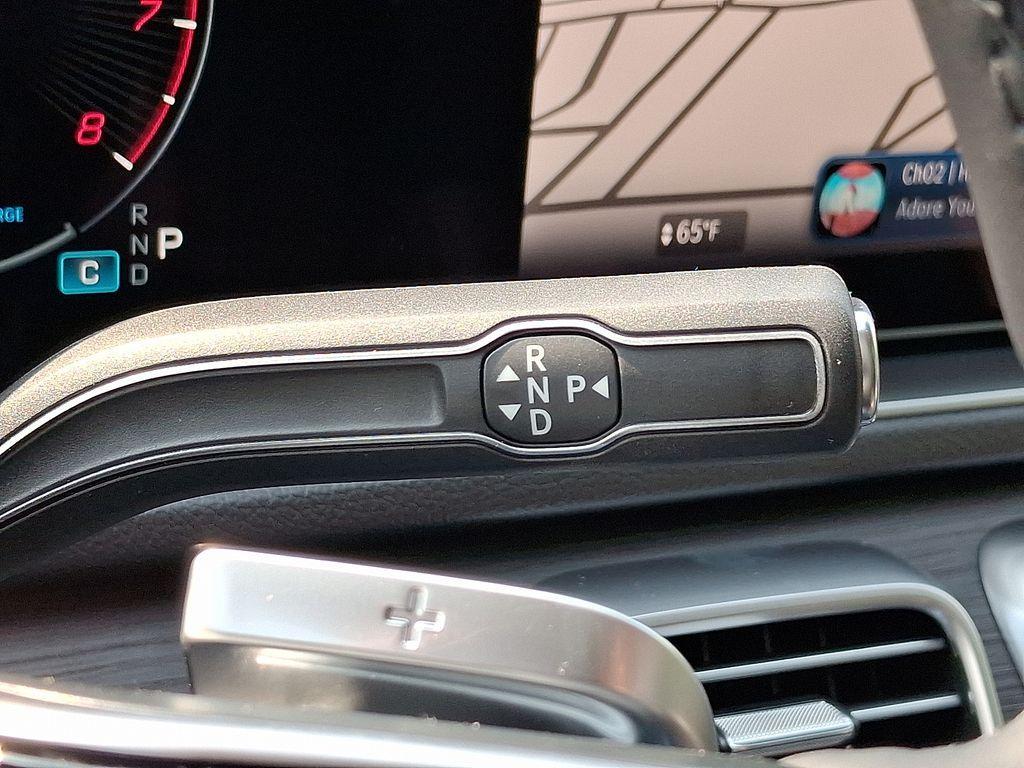 new 2025 Mercedes-Benz GLE 450 car, priced at $77,785