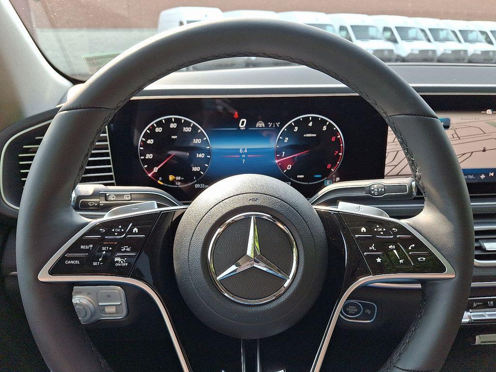 new 2025 Mercedes-Benz GLE 450 car, priced at $77,785