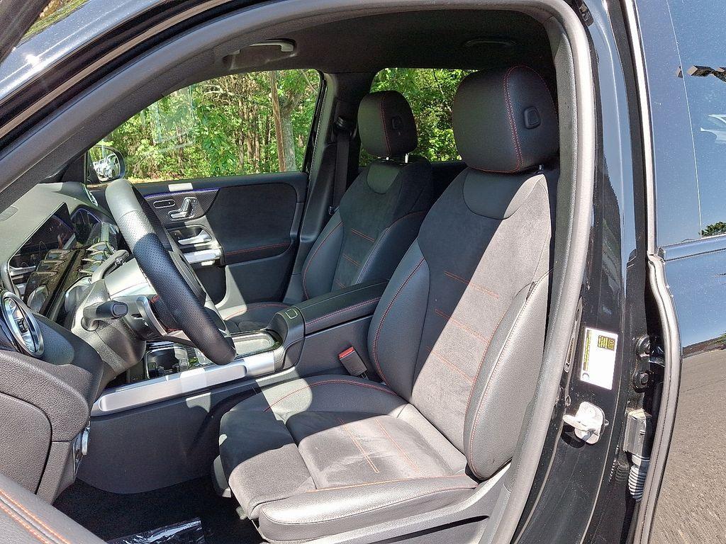 used 2024 Mercedes-Benz GLB 250 car, priced at $40,200