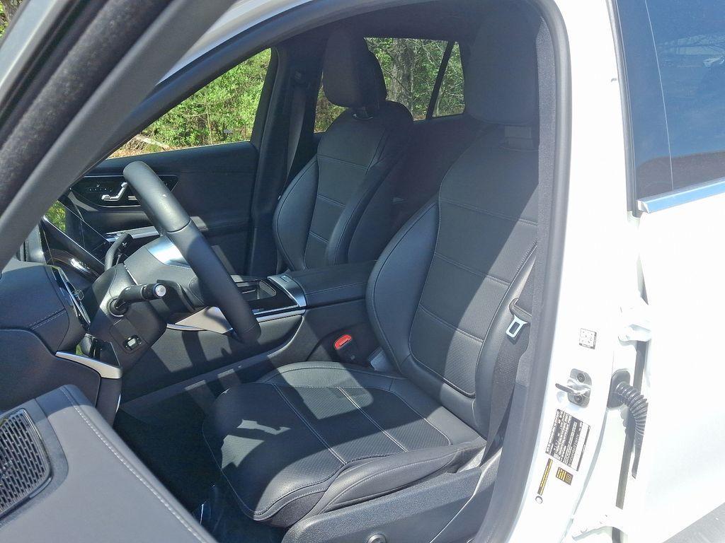 used 2025 Mercedes-Benz GLC 300 car, priced at $47,900