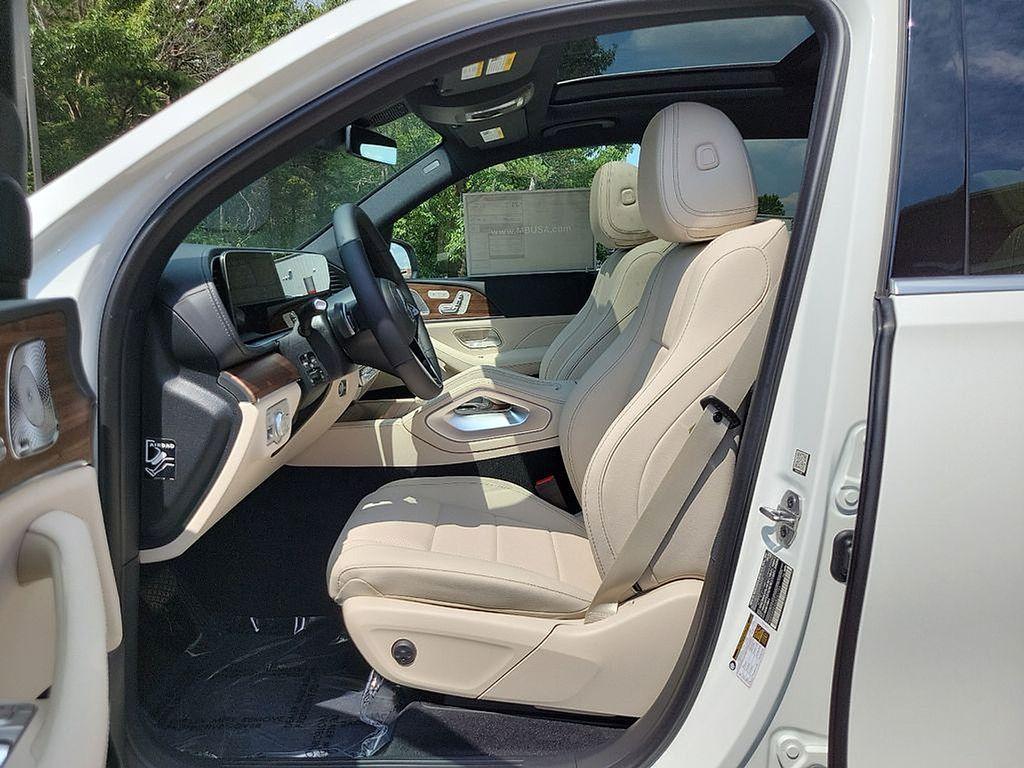 used 2025 Mercedes-Benz GLC 300 car, priced at $48,900