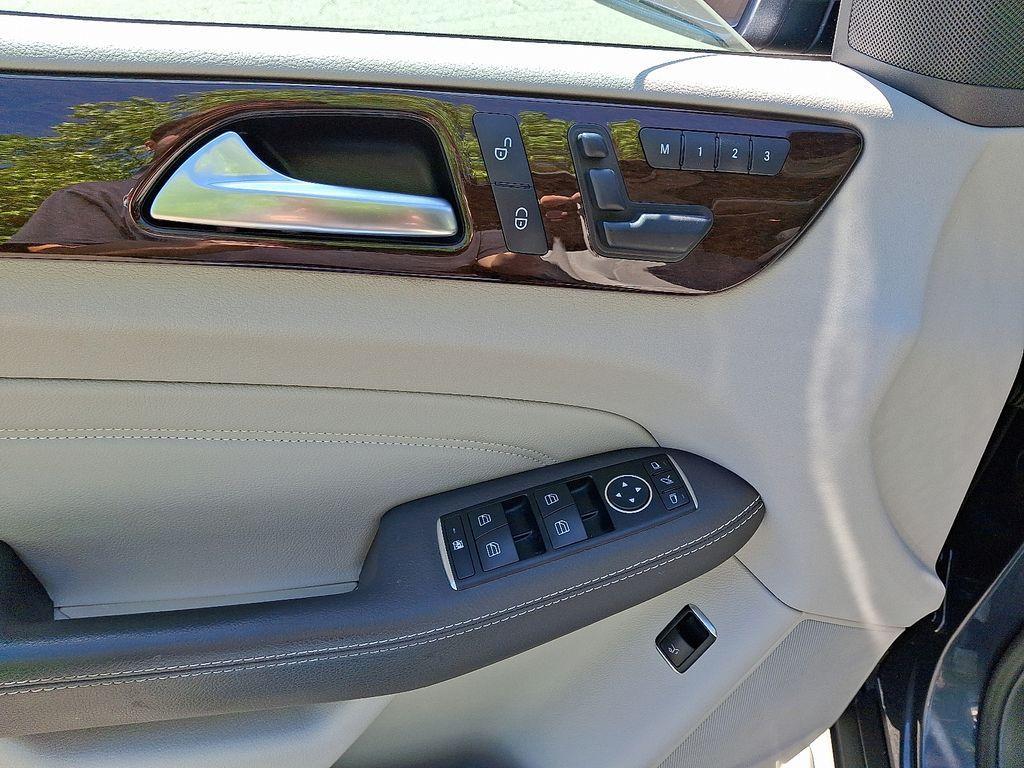 used 2013 Mercedes-Benz M-Class car, priced at $11,700