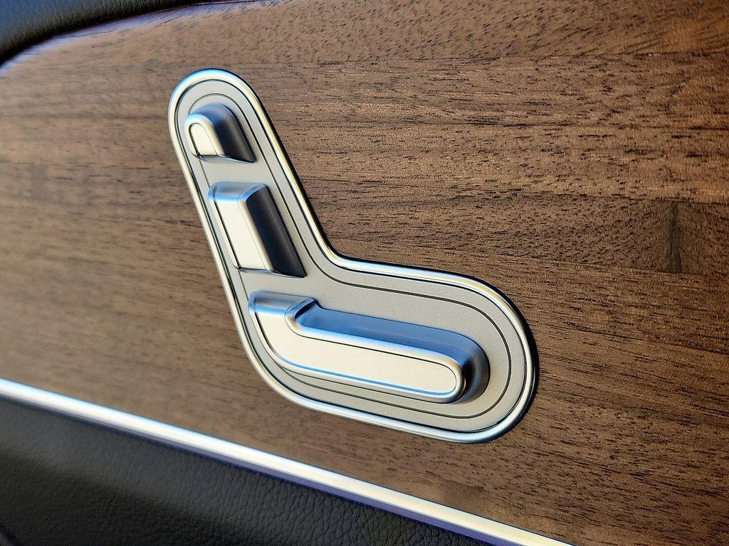 new 2026 Mercedes-Benz GLE 350 car, priced at $72,750