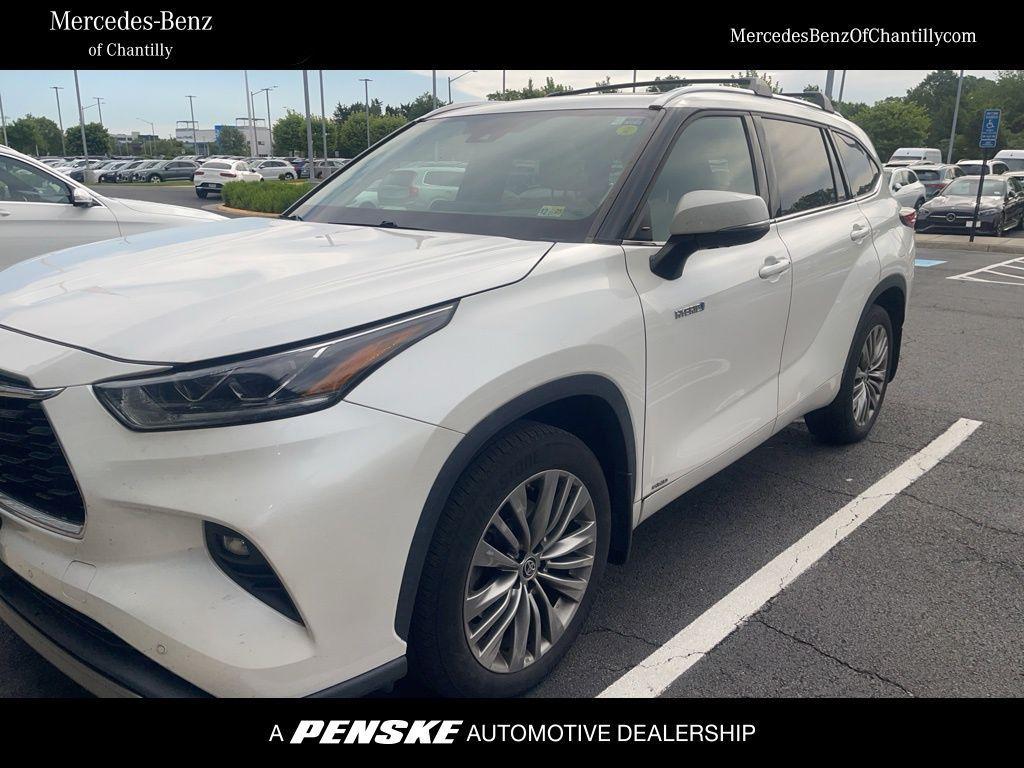 used 2020 Toyota Highlander Hybrid car, priced at $28,463
