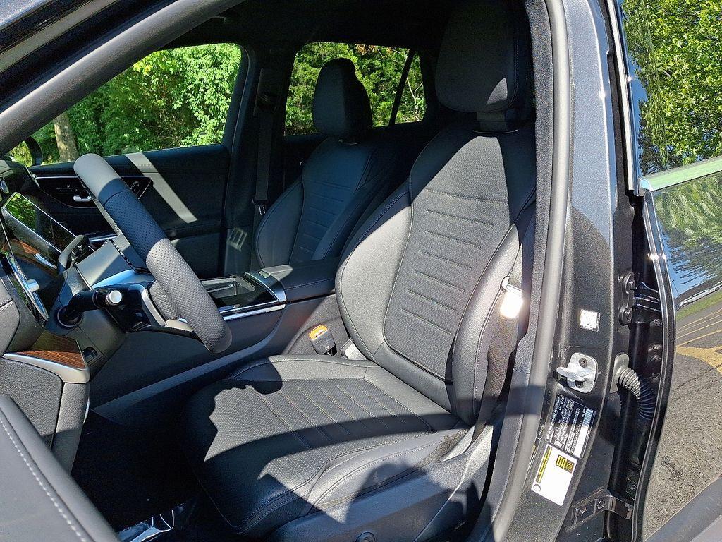 new 2025 Mercedes-Benz GLC 350e car, priced at $69,100