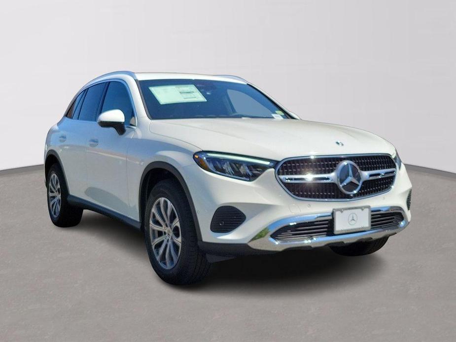 new 2025 Mercedes-Benz GLC 300 car, priced at $52,785