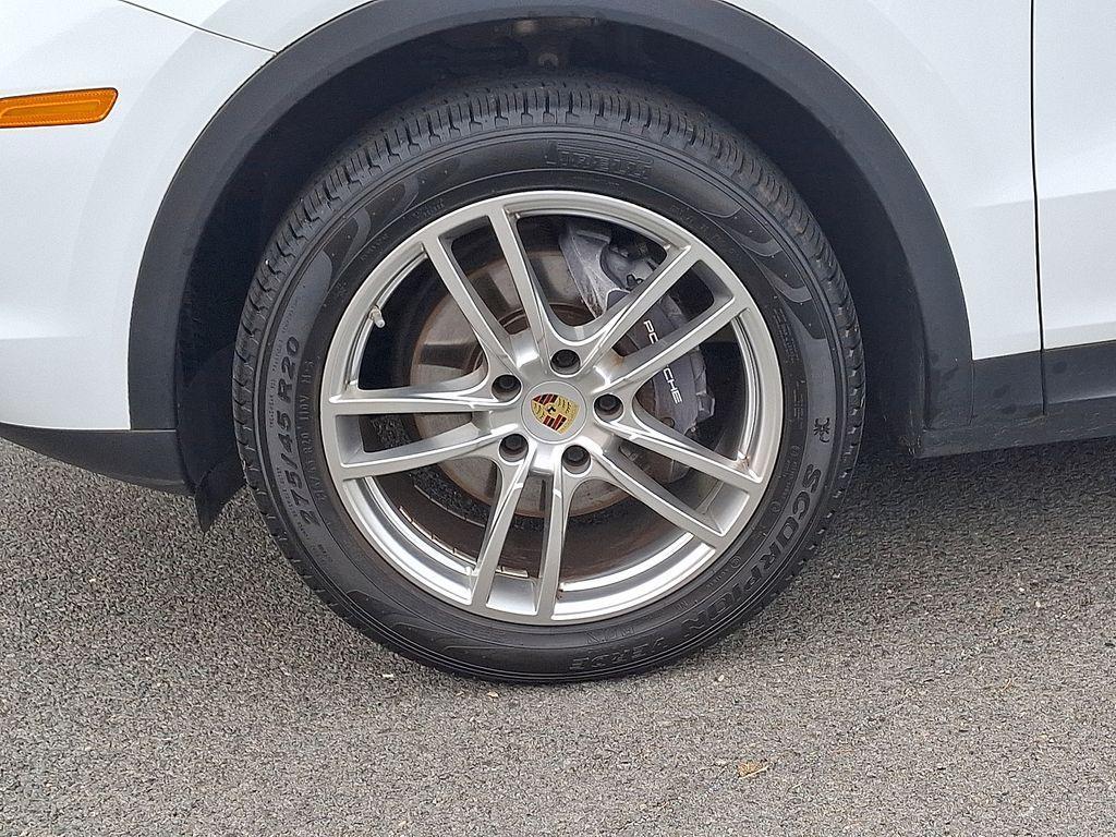 used 2019 Porsche Cayenne car, priced at $39,087